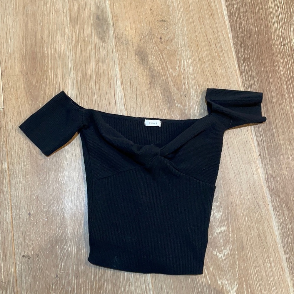 Front Twist Top